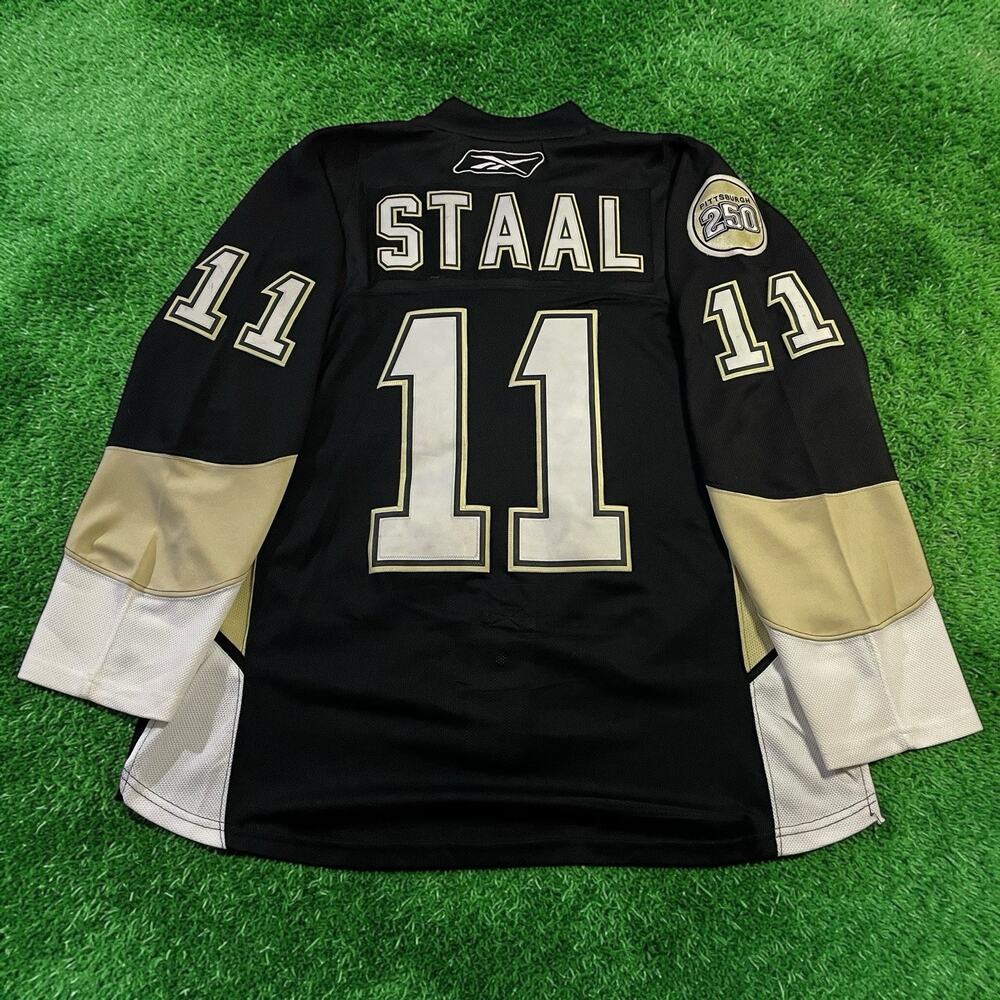 Jordan Staal #11 Pittsburgh Penguins Authentic RBK CCM NHL Jersey Size 48 Strap